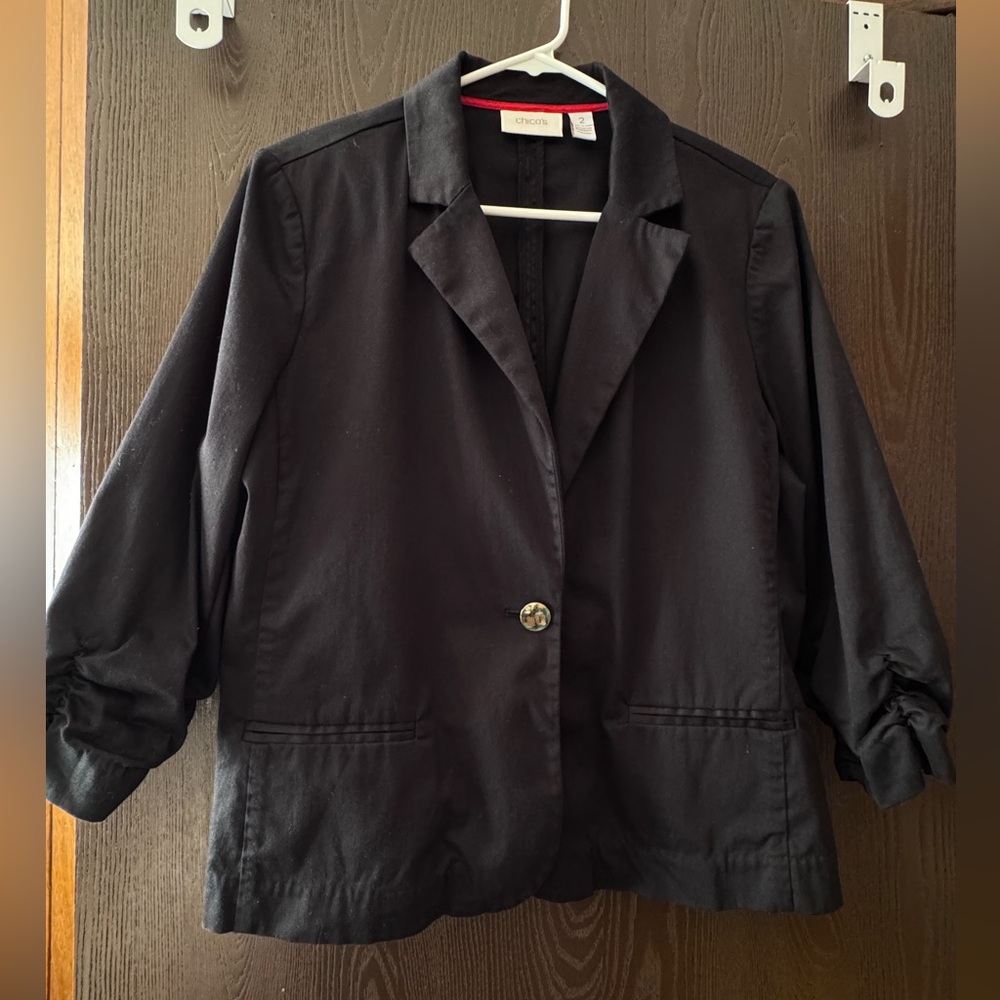 Chico’s cropped black blazer